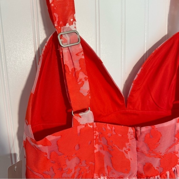 NWT Lizard Thicket Red Floral Layered Hem Mini Dress Size Medium - Picture 5 of 12